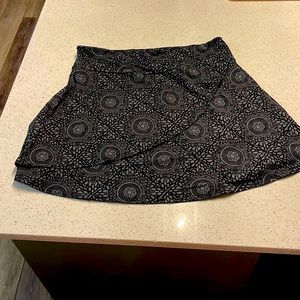 Gray/black size XL Floral Tennis skirt